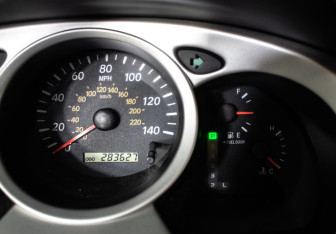 Подержанный автомобиль Toyota Highlander 2007 года (12 фото)