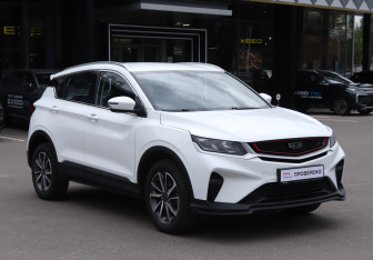 Подержанный автомобиль Geely Coolray 2023 года (3 фото)