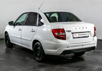Подержанный автомобиль LADA (ВАЗ) Granta Sedan 2020 года (7 фото)