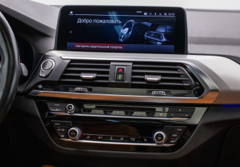 Подержанный автомобиль BMW X4 2019 года (14 фото)