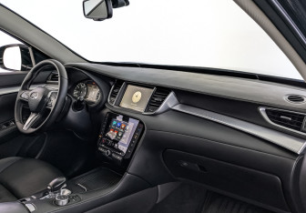 Подержанный автомобиль Infiniti QX50 2019 года (13 фото)