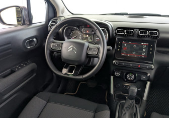 Подержанный автомобиль Citroen C3 Aircross 2020 года (24 фото)