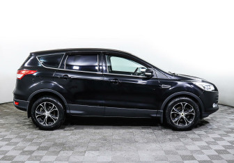 Подержанный автомобиль Ford Kuga 2015 года (4 фото)
