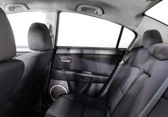 Подержанный автомобиль Mazda 3 Sedan 2008 года (8 фото)