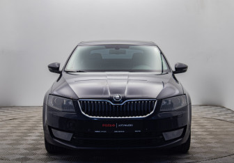 Подержанный автомобиль Skoda Octavia Liftback 2014 года (8 фото)