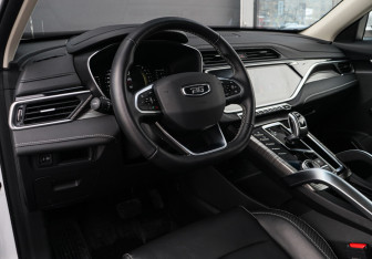 Подержанный автомобиль Belgee X70 2024 года (13 фото)