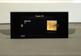 Подержанный автомобиль Audi Q7 2016 года (18 фото)