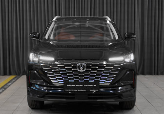 Подержанный автомобиль Changan CS55PLUS 2024 года (2 фото)