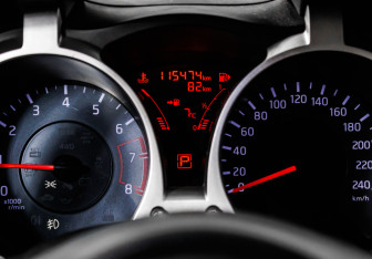 Подержанный автомобиль Nissan Juke 2014 года (10 фото)