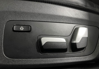 Подержанный автомобиль BMW X3 2021 года (17 фото)