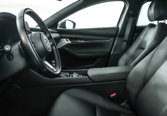 Подержанный автомобиль Mazda 3 Sedan 2021 года (6 фото)