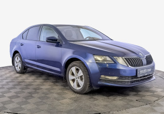 Подержанный автомобиль Skoda Octavia Liftback 2017 года (3 фото)