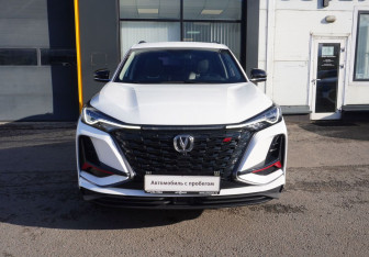 Подержанный автомобиль Changan CS75PLUS 2023 года (2 фото)