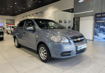 Подержанный автомобиль Chevrolet Aveo Sedan 2006 года (3 фото)