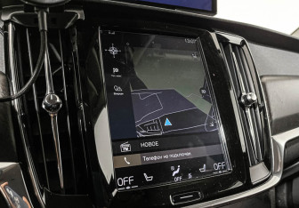 Подержанный автомобиль Volvo V90 Cross Country 2019 года (18 фото)