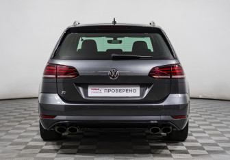 Подержанный автомобиль Volkswagen Golf R Wagon 2018 года (6 фото)