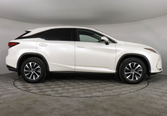 Подержанный автомобиль Lexus RX 2020 года (4 фото)