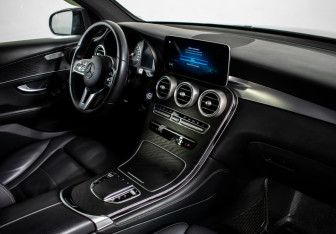 Подержанный автомобиль Mercedes-Benz GLC Coupe 2019 года (10 фото)