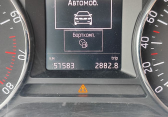 Подержанный автомобиль Skoda Octavia Wagon 2013 года (17 фото)