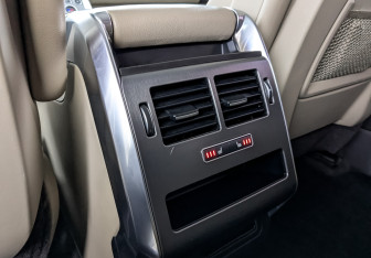 Подержанный автомобиль Land Rover Range Rover Sport 2017 года (30 фото)