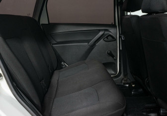 Подержанный автомобиль LADA (ВАЗ) Granta Wagon 2018 года (9 фото)