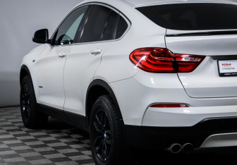 Подержанный автомобиль BMW X4 2014 года (17 фото)