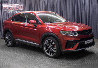 Подержанный автомобиль Geely Tugella 2021 года (3 фото)