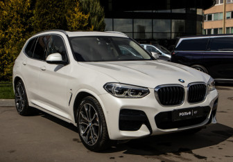 Подержанный автомобиль BMW X3 2020 года (2 фото)