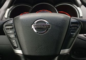 Подержанный автомобиль Nissan Murano Suv 2010 года (16 фото)