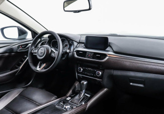 Подержанный автомобиль Mazda 6 Sedan 2018 года (6 фото)