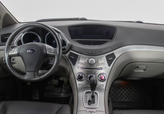 Подержанный автомобиль Subaru Tribeca 2006 года (13 фото)