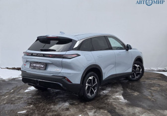 Подержанный автомобиль BAIC X55 2024 года (8 фото)