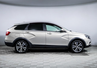 Подержанный автомобиль LADA (ВАЗ) Vesta Wagon 2018 года (4 фото)