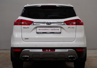 Подержанный автомобиль Geely Atlas 2018 года (6 фото)