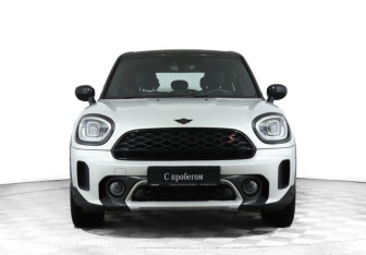 Подержанный автомобиль MINI Countryman 2022 года (2 фото)
