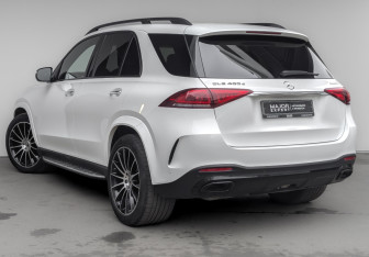 Подержанный автомобиль Mercedes-Benz GLE 2021 года (7 фото)