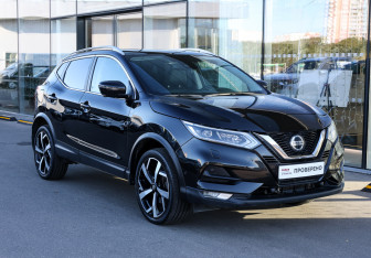 Подержанный автомобиль Nissan Qashqai 2020 года (3 фото)