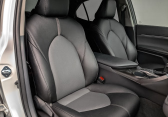 Подержанный автомобиль Toyota Camry Sedan 2022 года (22 фото)