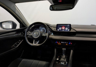 Подержанный автомобиль Mazda 6 Sedan 2019 года (24 фото)
