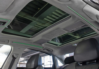 Подержанный автомобиль Audi A8 2019 года (24 фото)