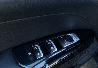 Подержанный автомобиль Kia K5 2020 года (14 фото)