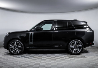Подержанный автомобиль Land Rover Range Rover 2024 года (8 фото)