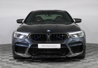 Подержанный автомобиль BMW M5 Sedan 2019 года (3 фото)