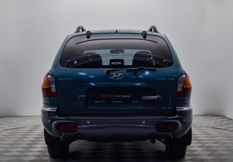 Подержанный автомобиль Hyundai Santa Fe 2004 года (4 фото)