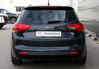 Подержанный автомобиль Kia Ceed Wagon 2014 года (6 фото)