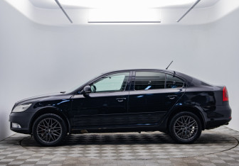 Подержанный автомобиль Skoda Octavia Liftback 2013 года (8 фото)