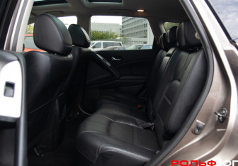 Подержанный автомобиль Nissan Murano Suv 2013 года (8 фото)