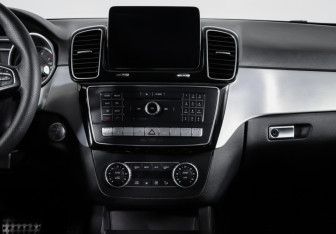 Подержанный автомобиль Mercedes-Benz GLE AMG 2016 года (13 фото)