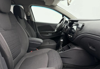 Подержанный автомобиль Renault Kaptur 2019 года (10 фото)