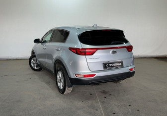 Подержанный автомобиль Kia Sportage 2017 года (4 фото)